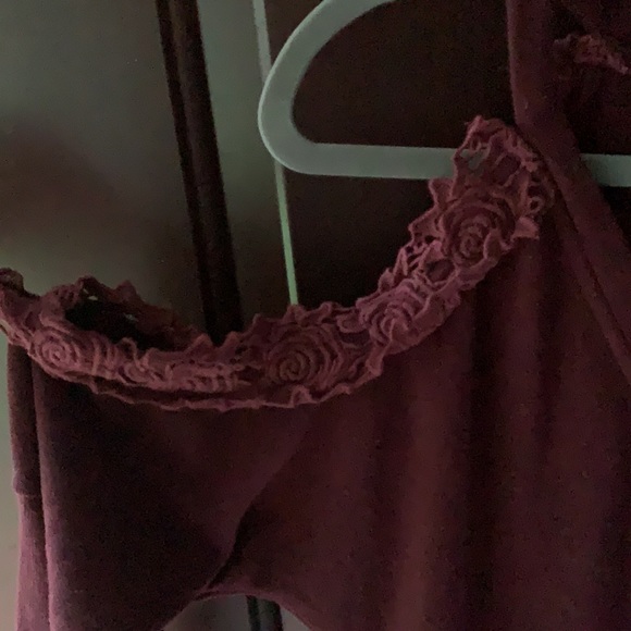 Tobi Sweater - Picture 2 of 4